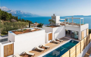 Amazing home in Omis with Sauna, Heated swimming pool and 3 Bedrooms